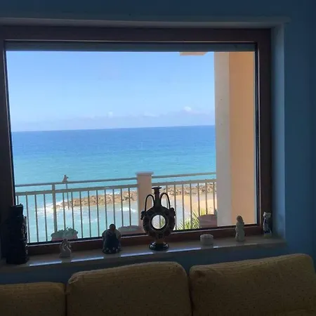 Casa Alexandr Piedigrotta *