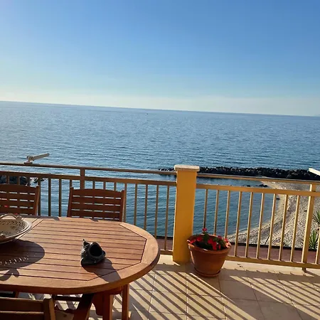 Casa Alexandr Piedigrotta 아파트 *